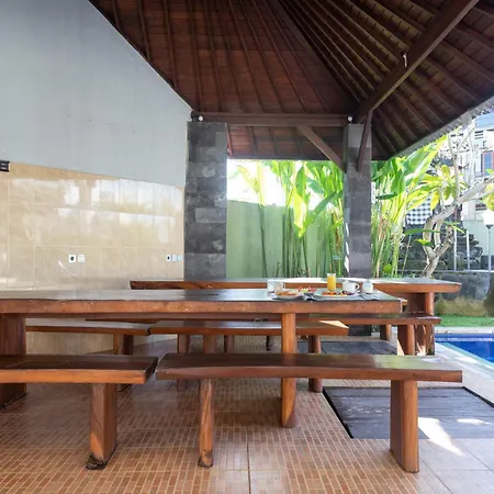 Cempaka Mas Guest House Canggu
